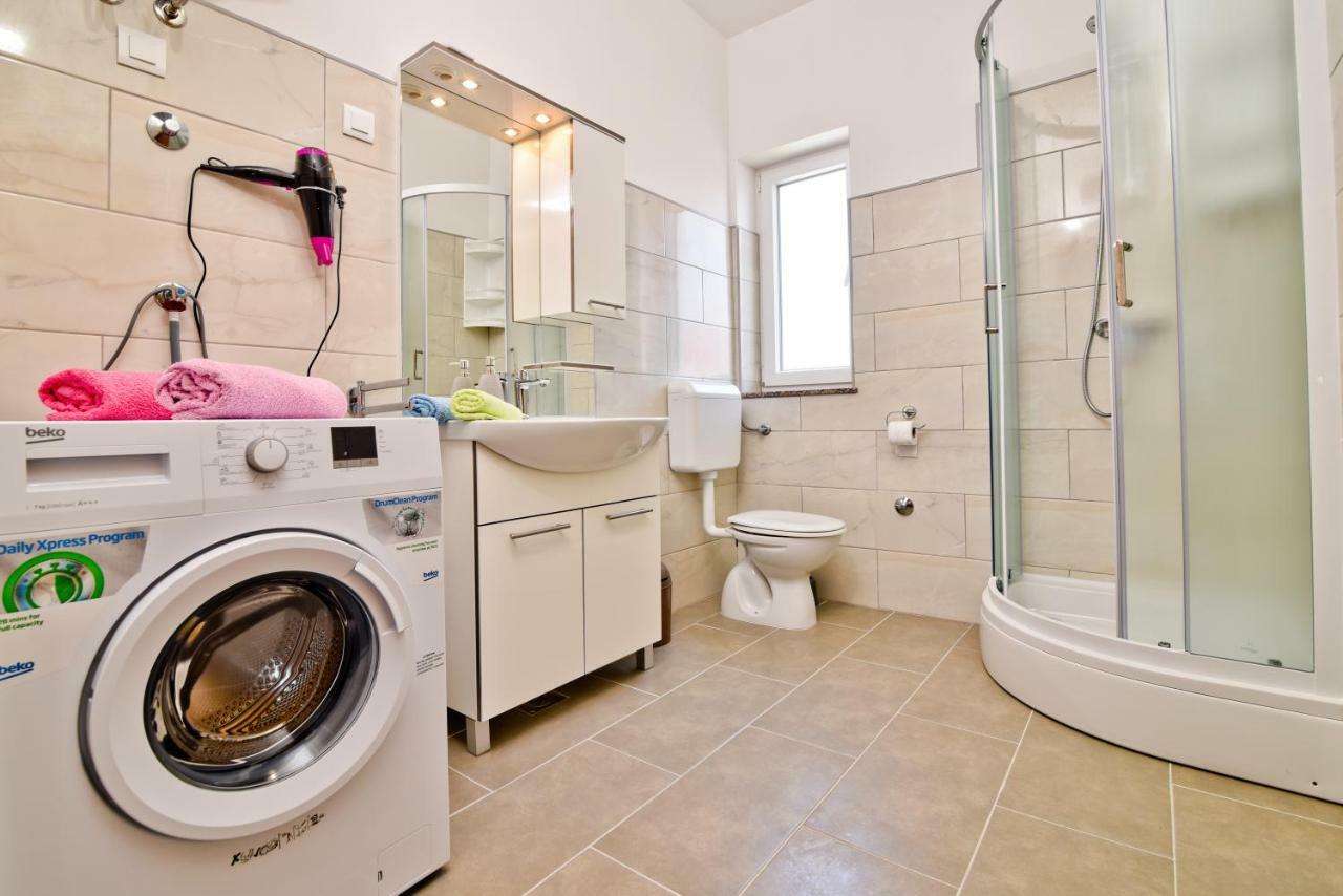 Apartments Mica Vrsi Zewnętrze zdjęcie