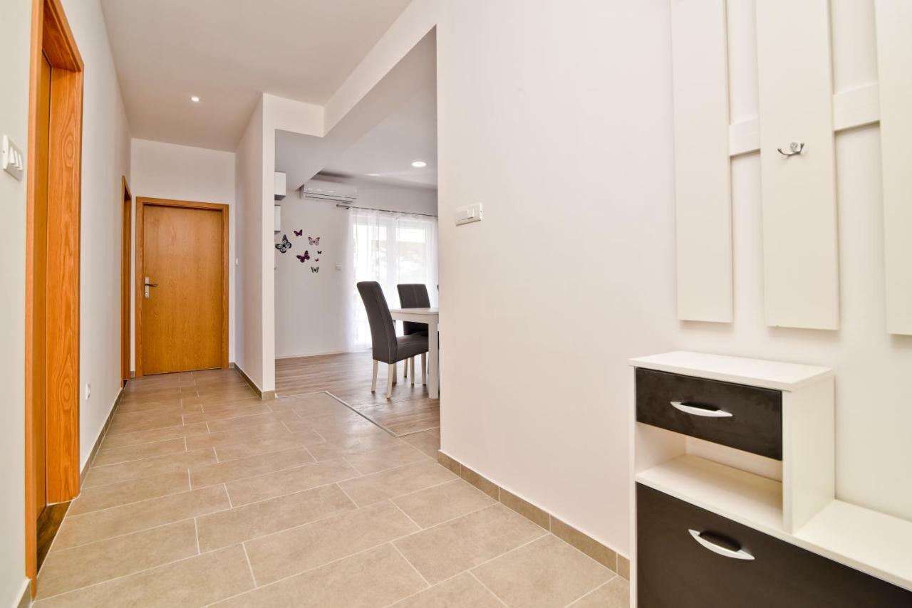 Apartments Mica Vrsi Zewnętrze zdjęcie