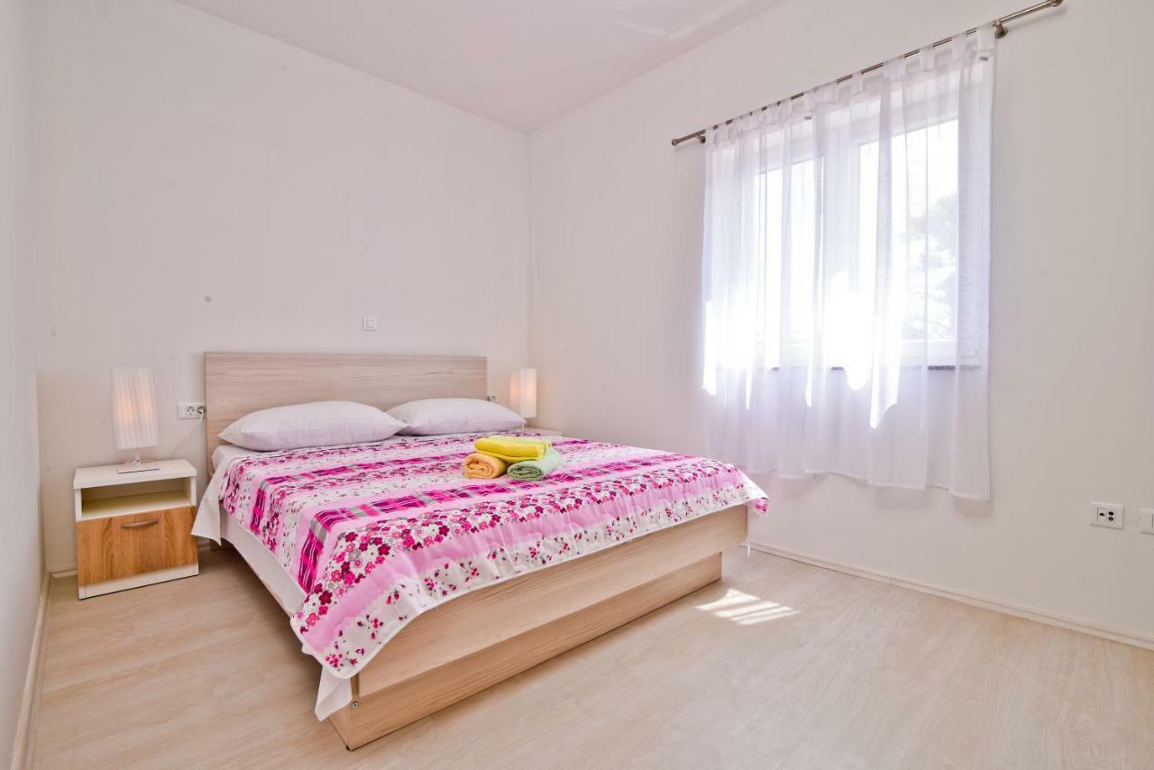 Apartments Mica Vrsi Zewnętrze zdjęcie