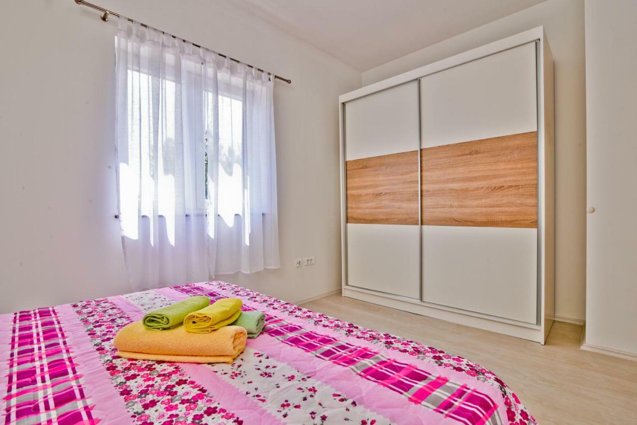 Apartments Mica Vrsi Zewnętrze zdjęcie