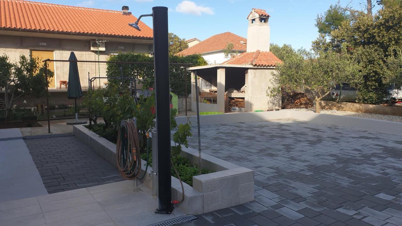 Apartments Mica Vrsi Zewnętrze zdjęcie