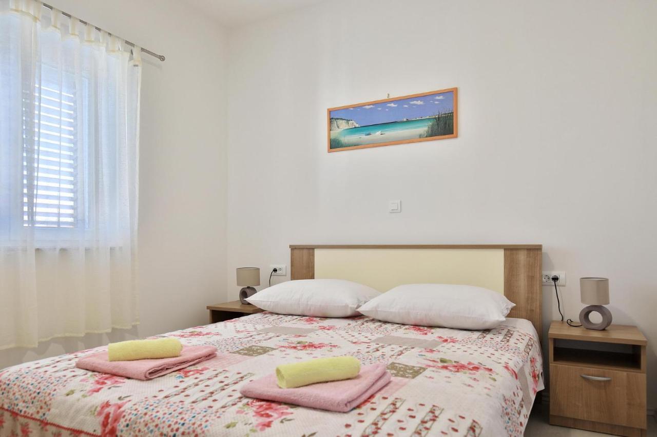 Apartments Mica Vrsi Zewnętrze zdjęcie